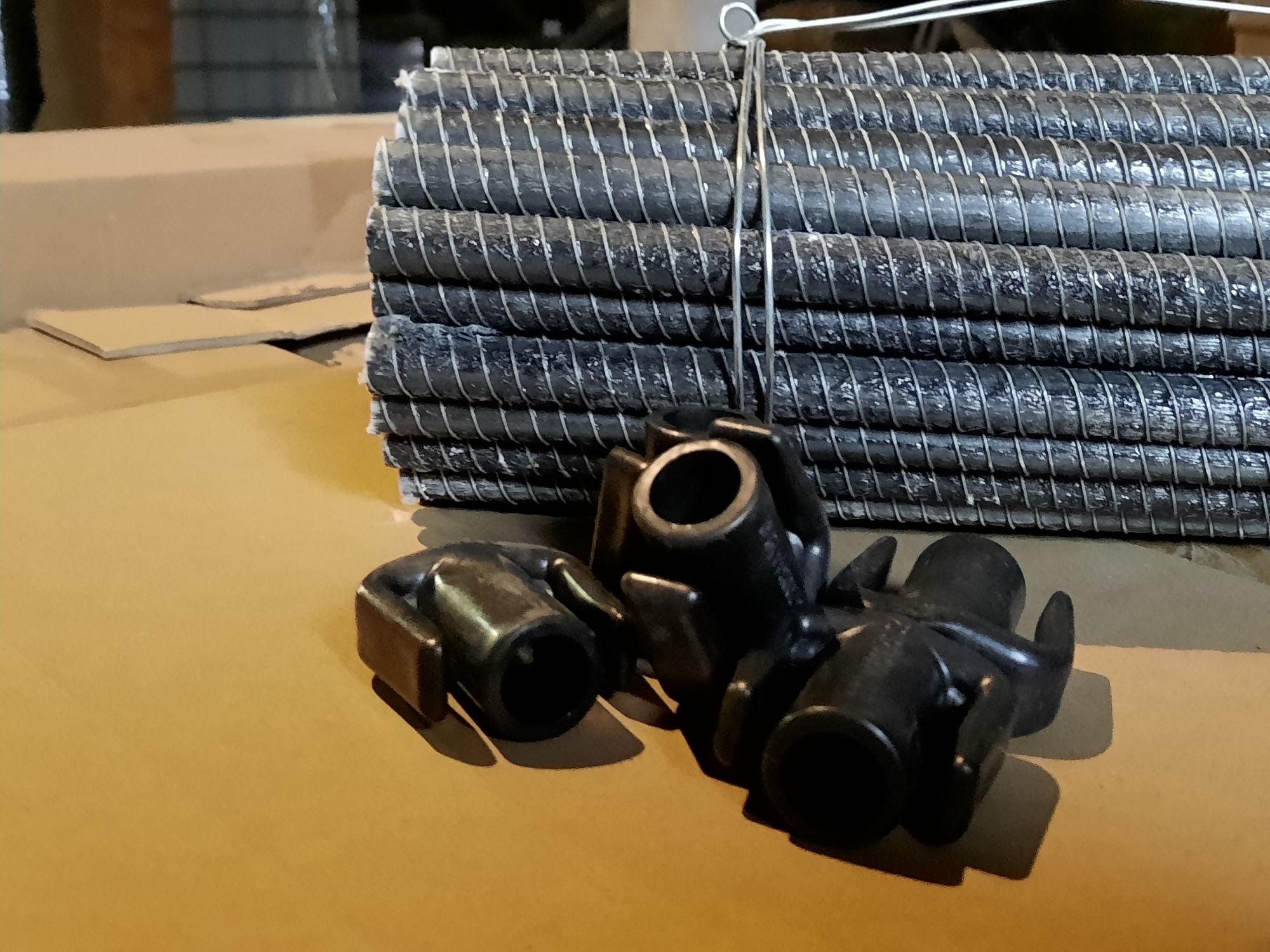 Kiinnityspiikki luiskakennostolle, 50 kpl ltk